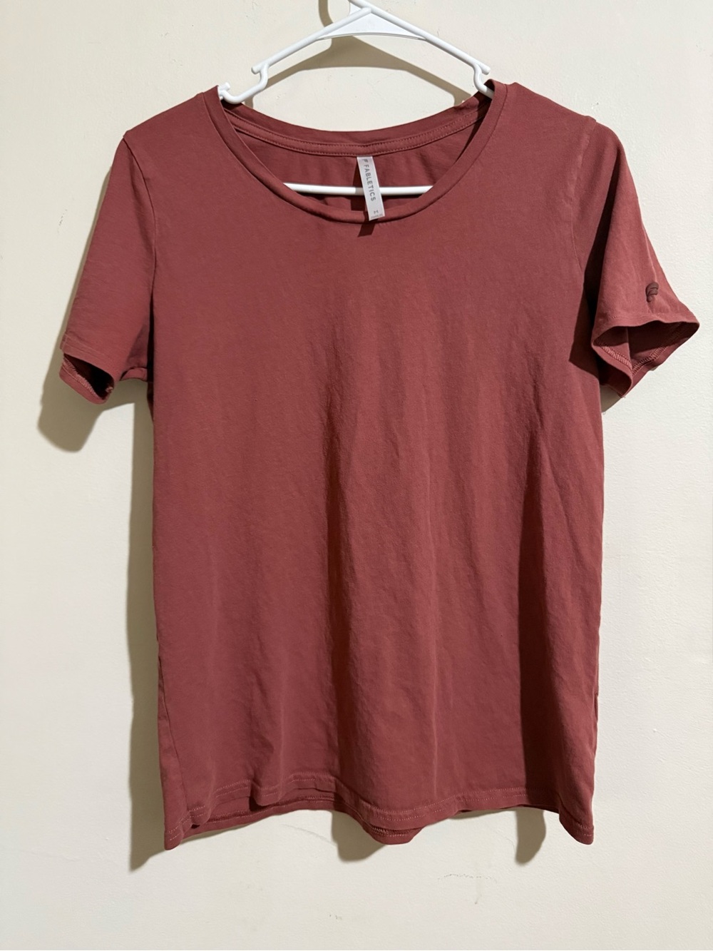 Fabletics Women's Crewneck Tee - Rosewood